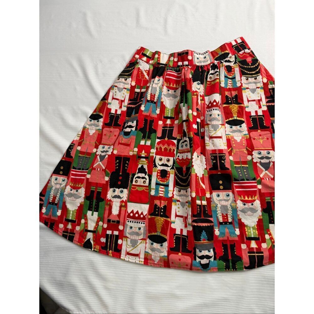 Retrolicious Nutcracker A Line Skirt Size Small - Picture 3 of 10